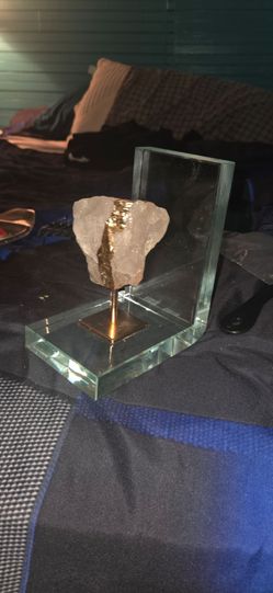 Crystal book end w/gold ring
