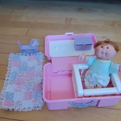 Vintage Original Appalchian https://offerup.com/redirect/?o=QXJ0d29ya3MuSW5j Doll Cabbage Patch Crib Mattel 1995