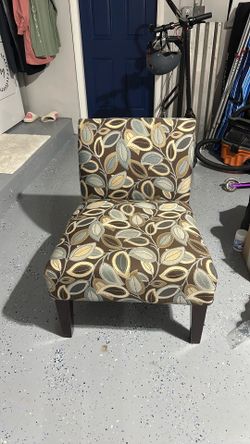 FREE Accent Chair