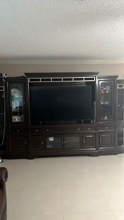 Wall unit