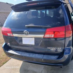 2005 Toyota Sienna