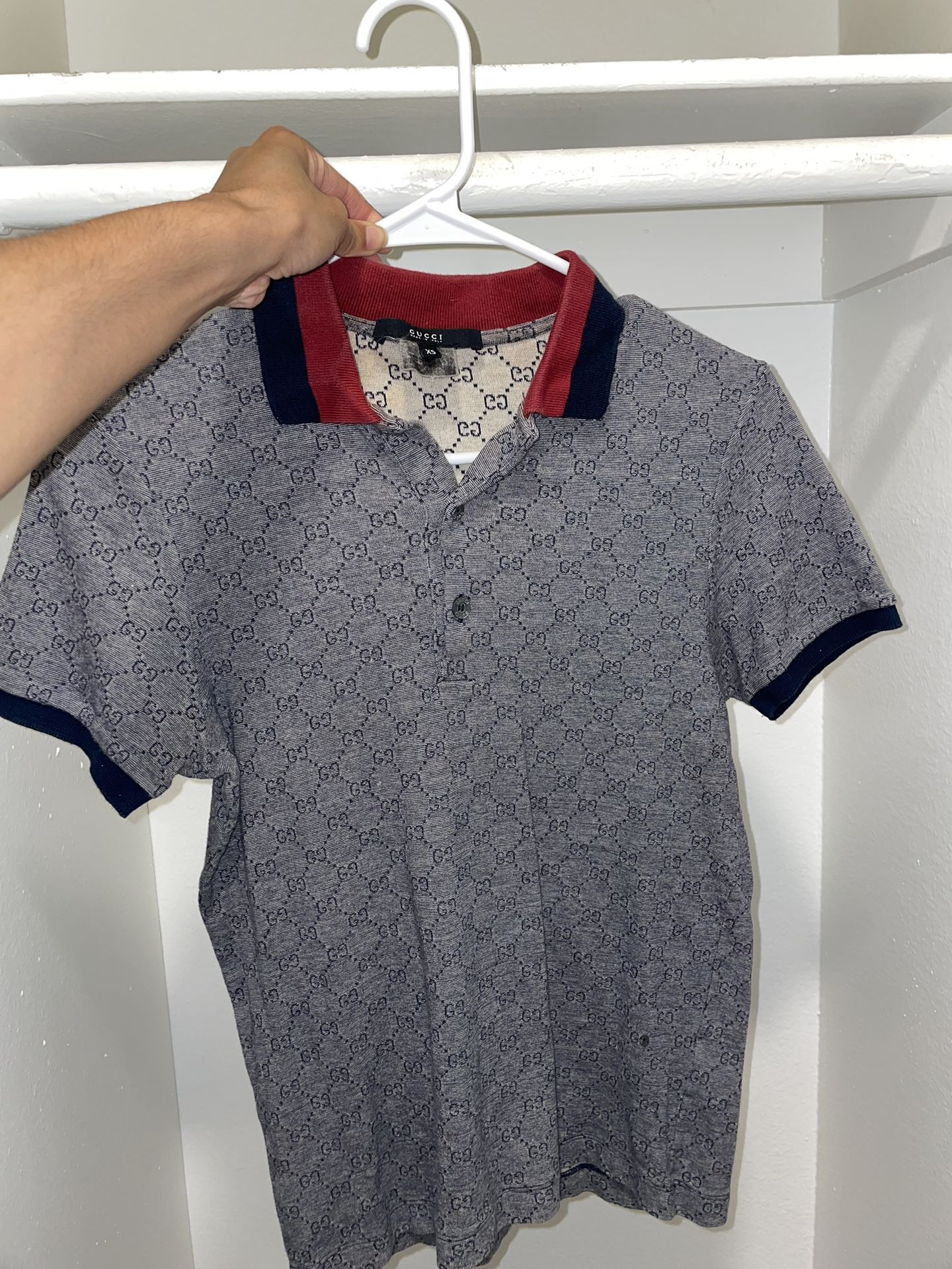 Grey top gucci polo