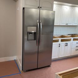 Frigidaire 36” REFRIGERATOR 