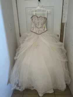 Champagne And Pink Quinceñera Set