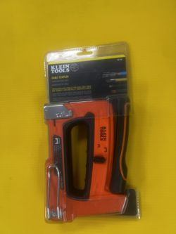 Klein Tools 450-100 Cable Stapler-NEW IN PACKAGE! 
