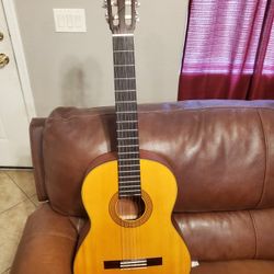 Yamaha CG122 Classical