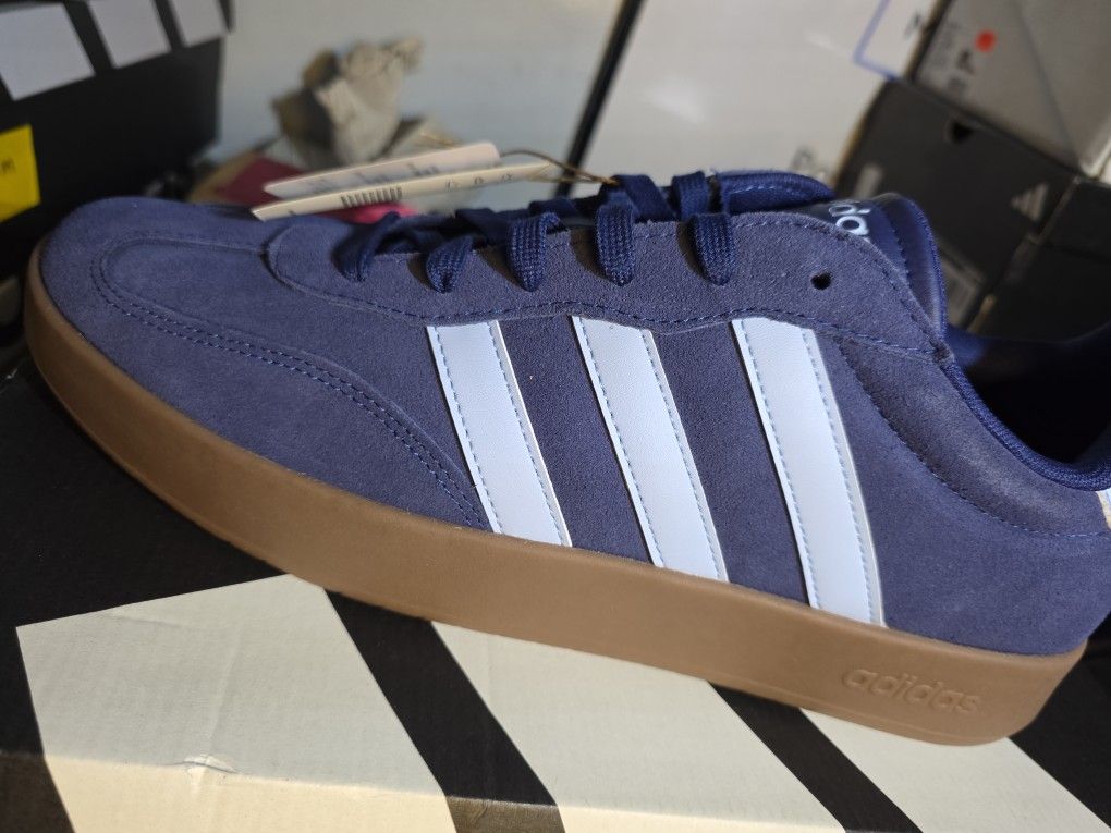 adidas Men's Barreda Sneake Size 13 Men's