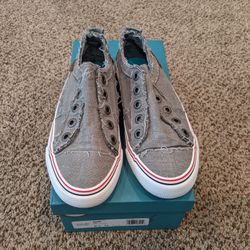 BRAND NEW BLOWFISH Women's Play Slip On Shoes Sz 6.5
