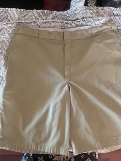 Dickies khaki shorts Size 48