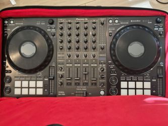 Mint DDJ 1000 RB and Case