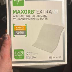 Medline Maxorb® Extra Ag Alginate Wound Dressing with Antimicrobial Silver. 10pk 