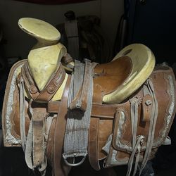 Charro Saddle
