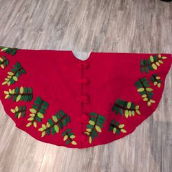 Red Felt Tree Skirt
