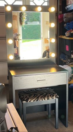 Vanity with Lighted Mirror