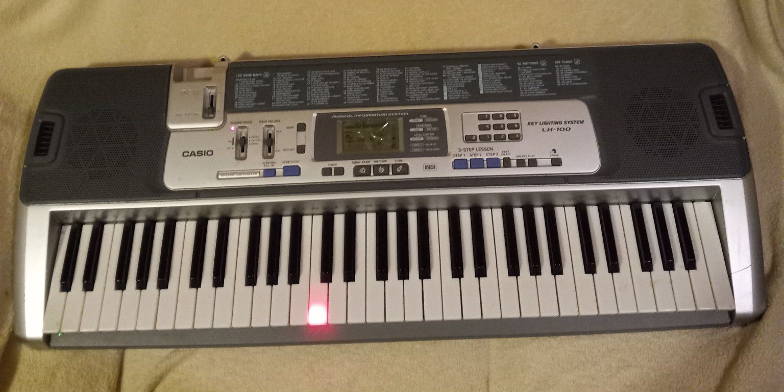 Casio Keyboard LK-100  Key Lighting System PIANO 100 Song Bank