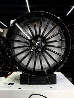 NEW Limited Edition 24” Forgiatos Gloss Black Flow005 Rims w/Floater Cap