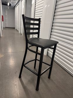 Black finish high bar stools