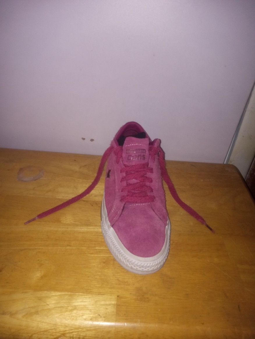 Converse One Star Pros Suede Sneakers