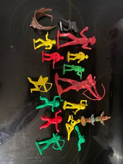Vintage 70s Plastic Cowboys and Indians Toys