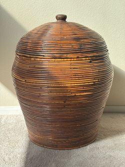 Vintage Bombay Company Large Bamboo/Rattan Lidded Storage Basket