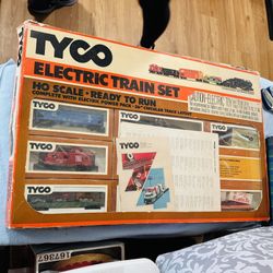 Tyco Electric Train Set