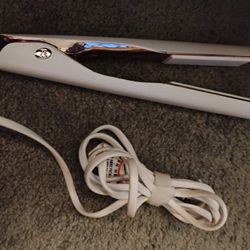 T3 Hair Straightner 