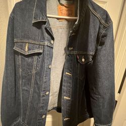 Levi’s Jean Jacket Size XL