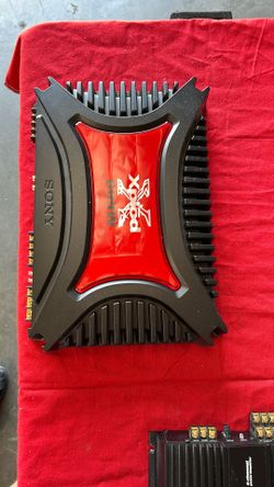 Sony Xplod 4/3 Chan Amp