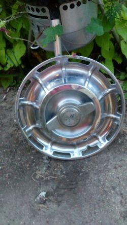 15" 1959-1962 chevy corvette spinner hubcap
