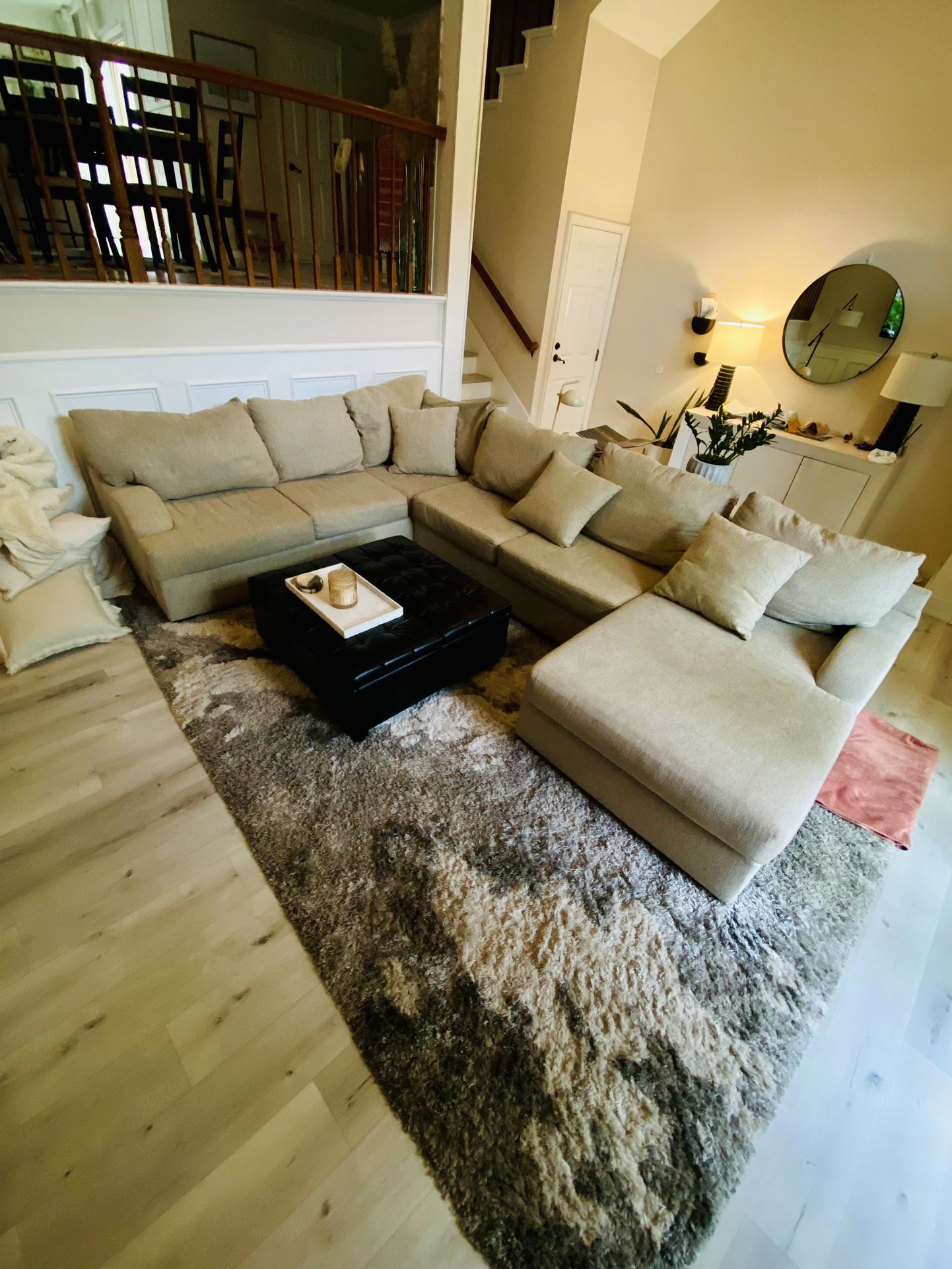 6+ Seater Sectional
