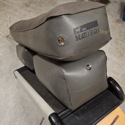 Seat Extender Cushions
Set of inflatable seat extender cushions.
