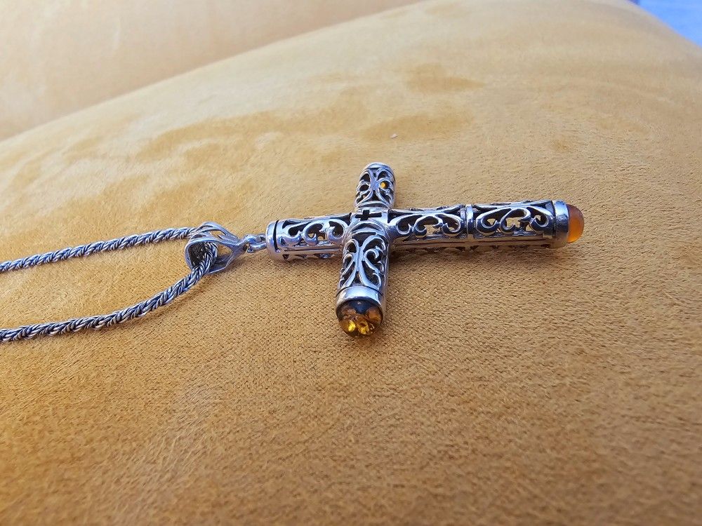 Indonesia Sterling Silver Cross & Chain