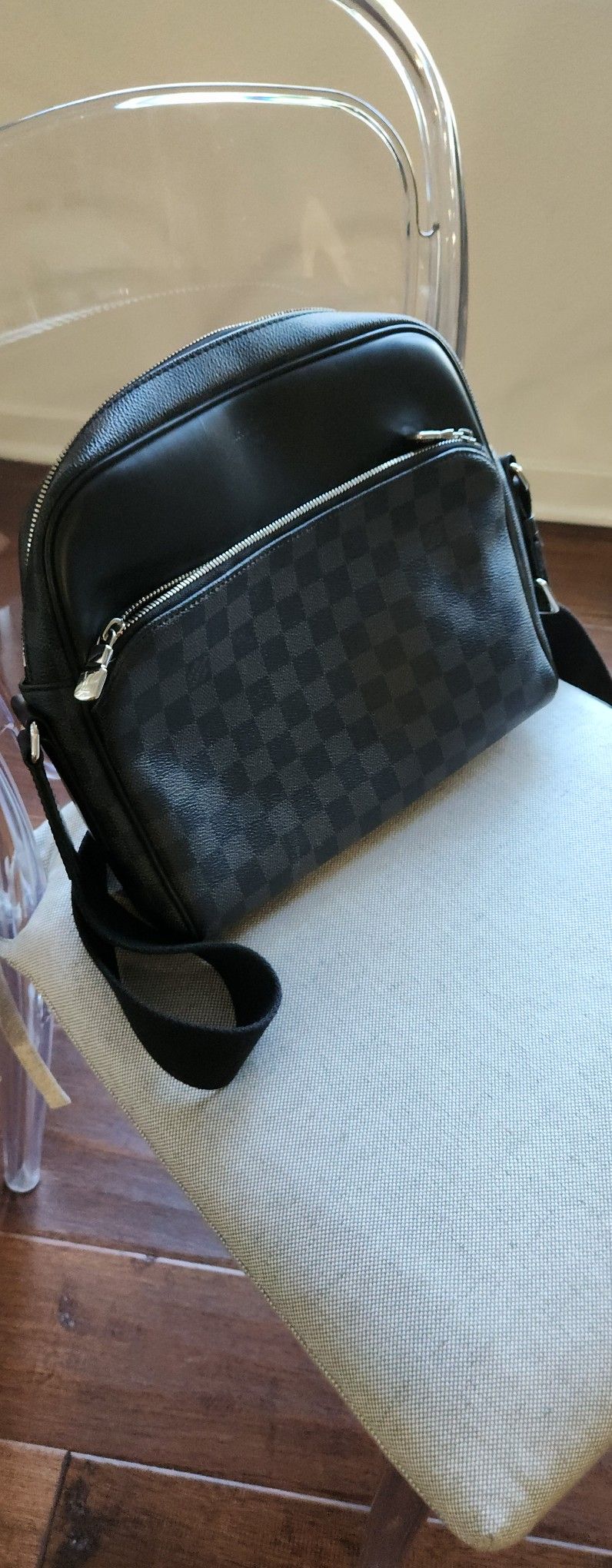 Louis Vuitton Men Purse