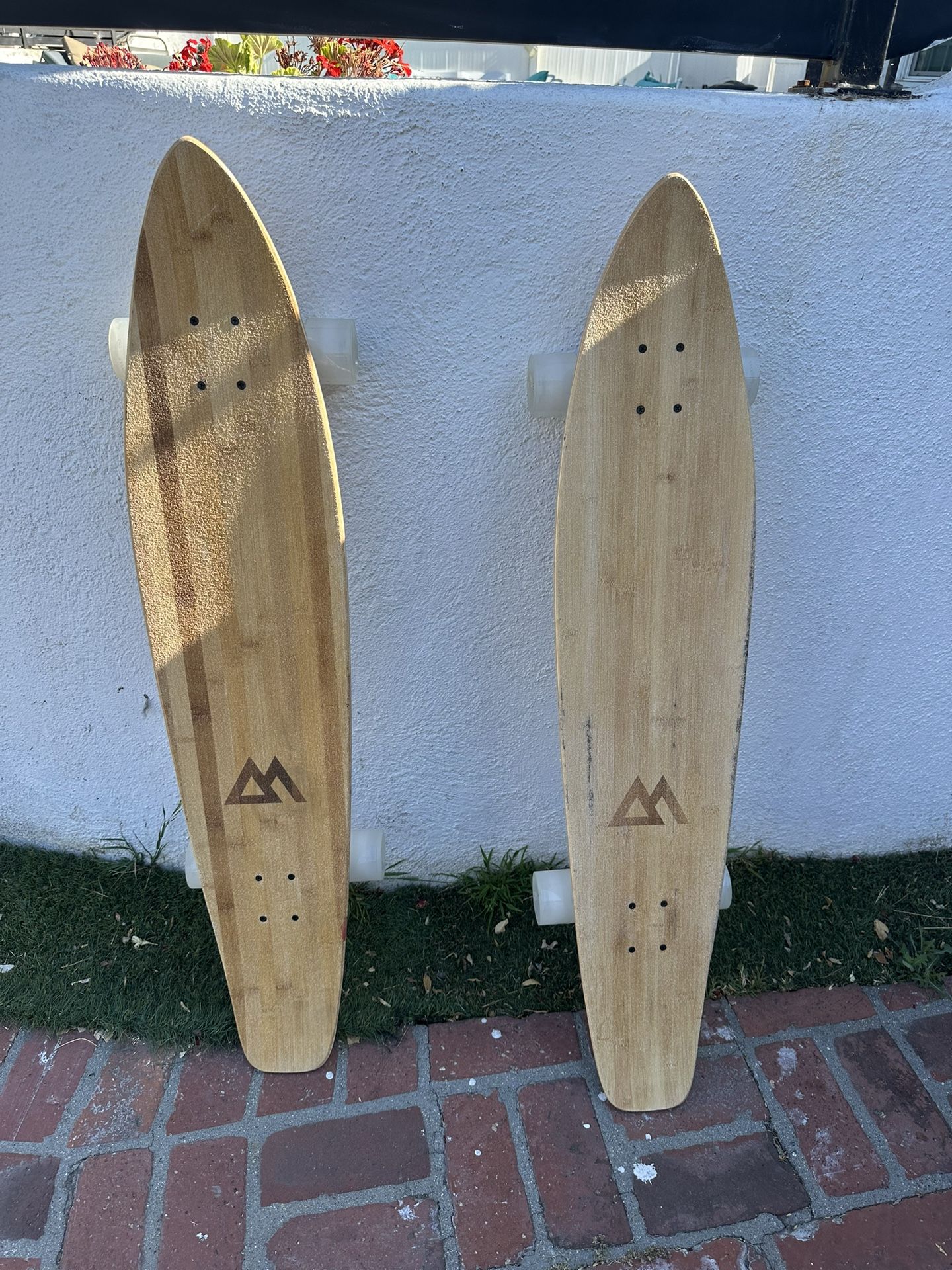Skateboard