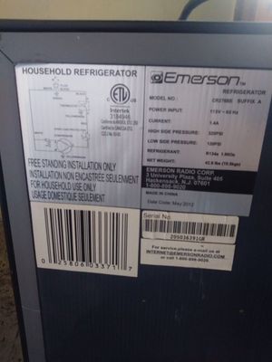 Emerson Cr276be Mini Refrigerator 2 7 Cf Frig For Sale In New Bedford Ma Offerup