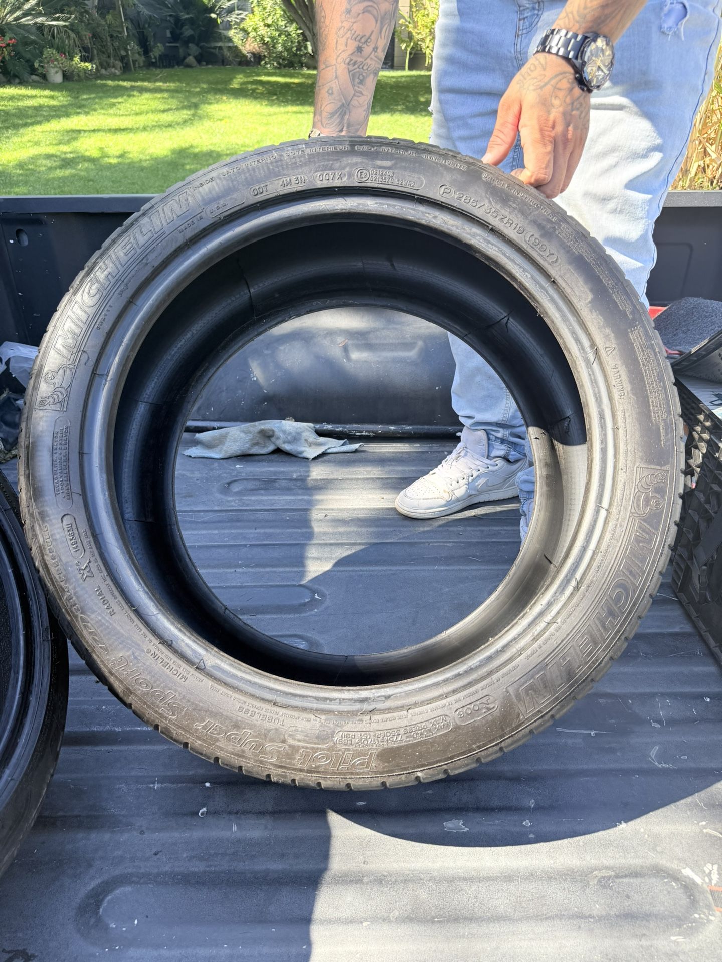 Tire 285 35 19 Michelin