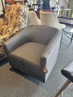 NEW Brand new Leonard swivel Chair SKU RVD9N6