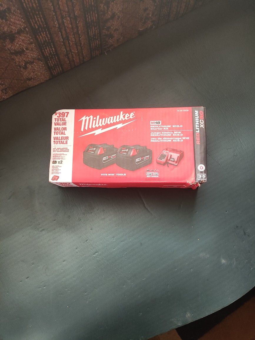 Milwaukee M18 Red Lithium Xc5.0 Starter Kit