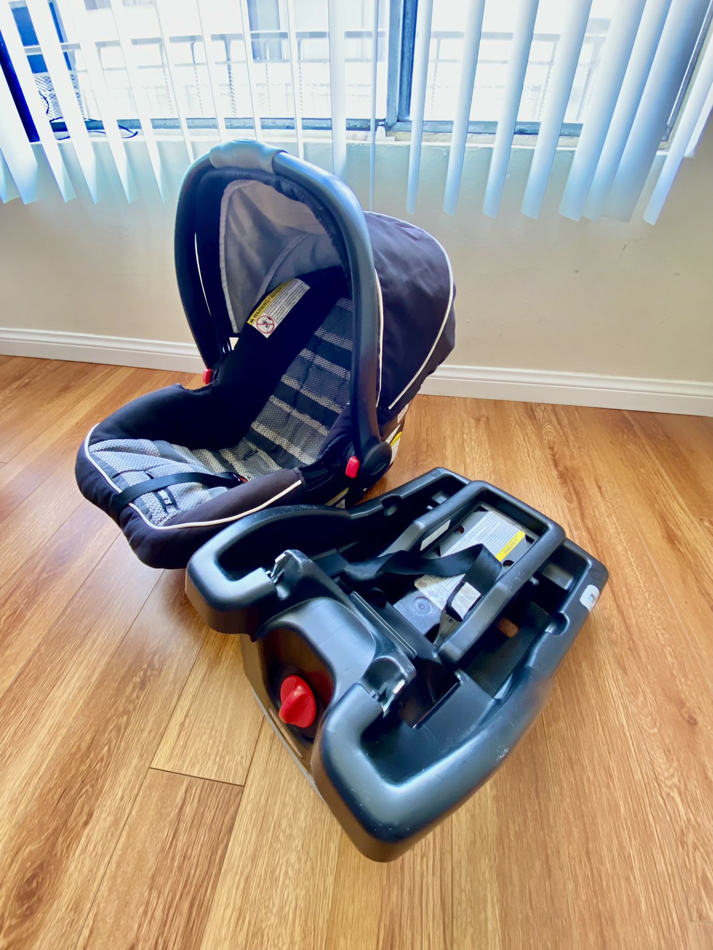 GRACO CAR SEAT - Great Condition - $25