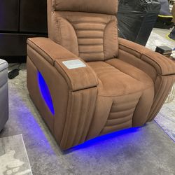 New Power recliner with power headrest /Air lumbar/ Air massage/heating