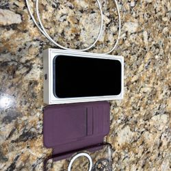 READ ***ENTIRE*** ADD  $225 FIRM IPHONE 13 & Wallet Case UNLOCKED, Great Condition 