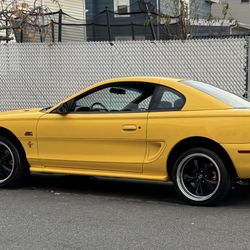 1994 Ford Mustang