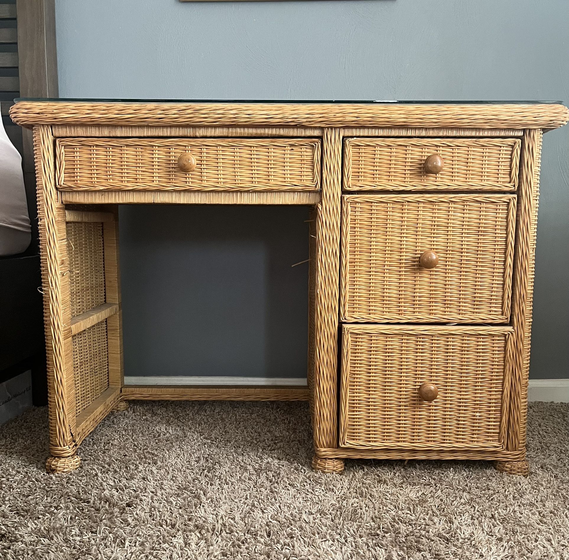 Natural Wicker Vanity/desk