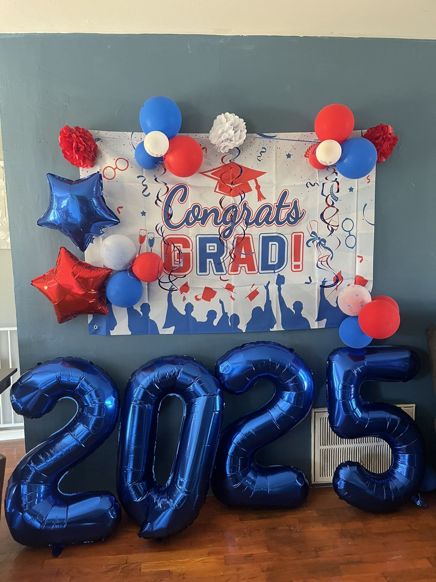 Free Graduation Decor