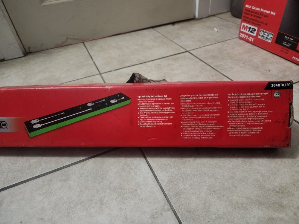 4 PC Soft grip Ratchet Set