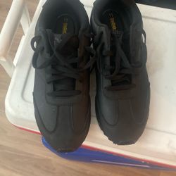 Non slip shoes