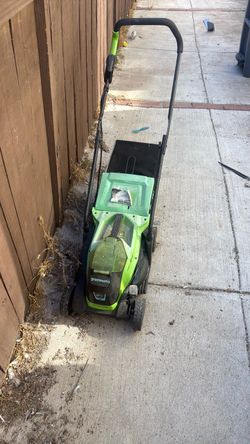 Green Work lawnmower 24 V brushless