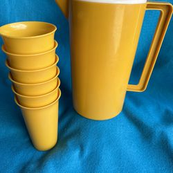 1970’s Pitcher W/6 Matching Cups Harvest Gold 