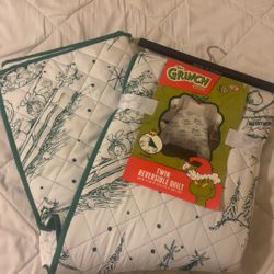 The Grinch Twin Reversible Quilt – NEW 