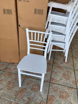 Kids White Chivary Chair (RENT)